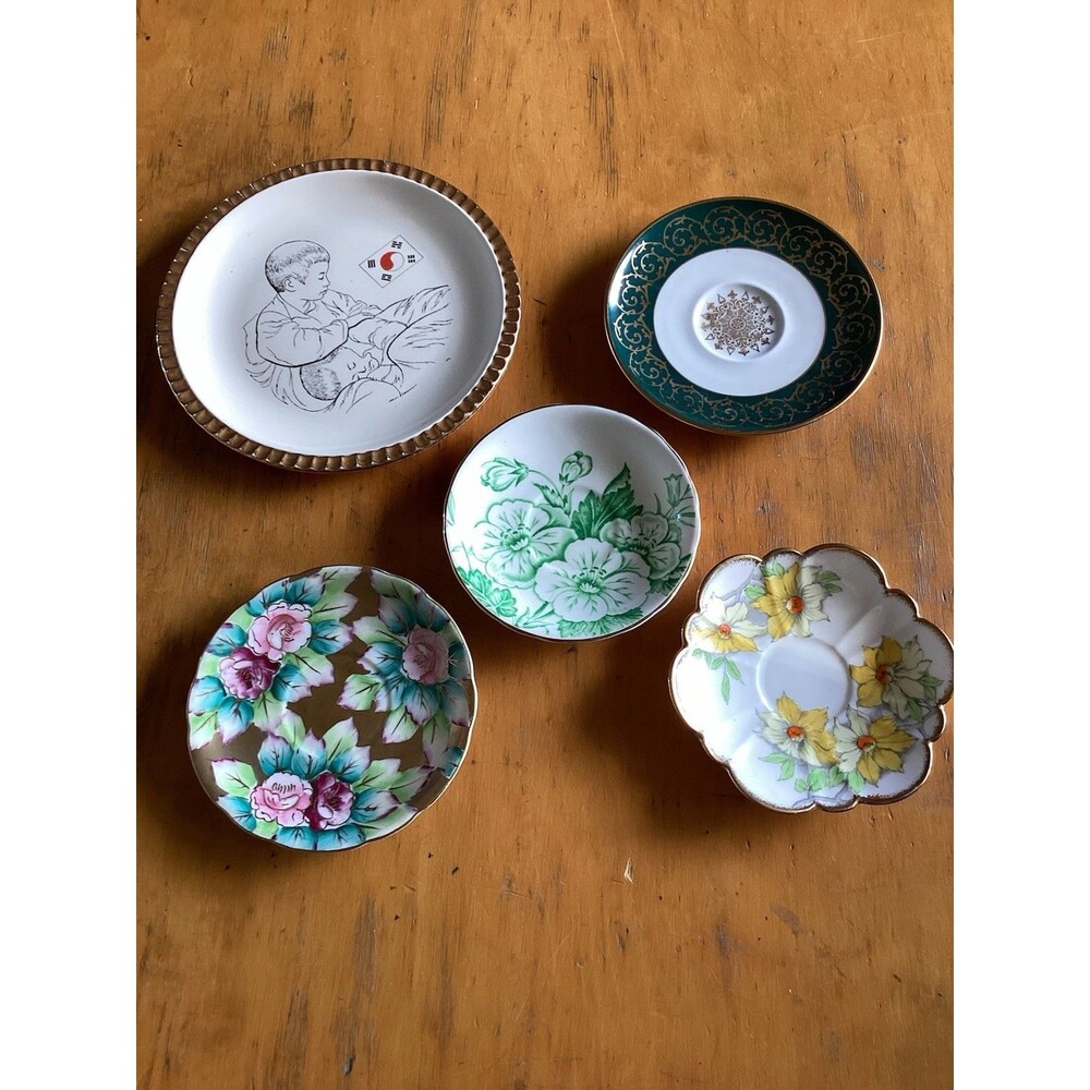 Lot Of 5 Vintage Tea Cup Saucers Plates Mixed  Miscellaneous Kitchen Ceramics